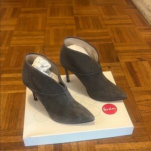 Boden Gray Heeled Suede Boots with Stiletto Elegance